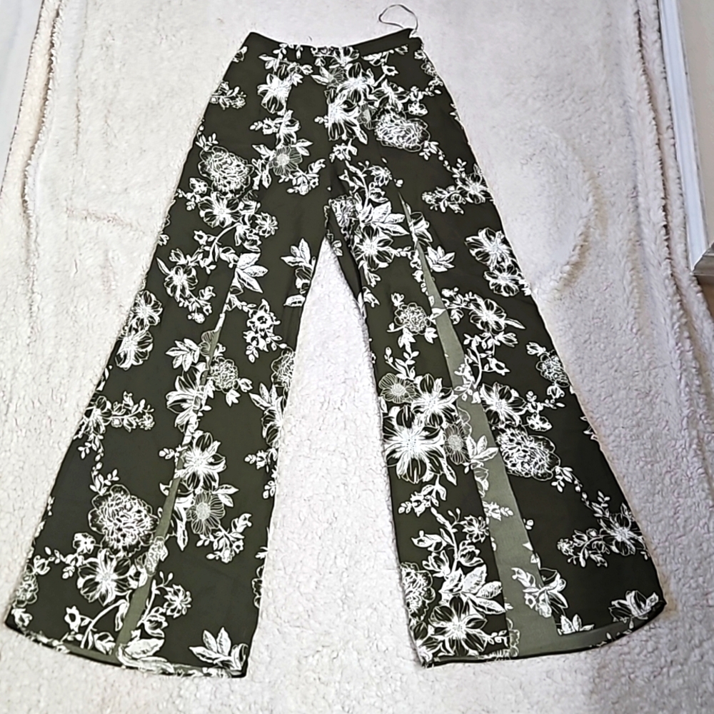 The Sang Olive Green & White Floral Front Slit Wide Leg Pants – Size Small - Picture 10 of 10